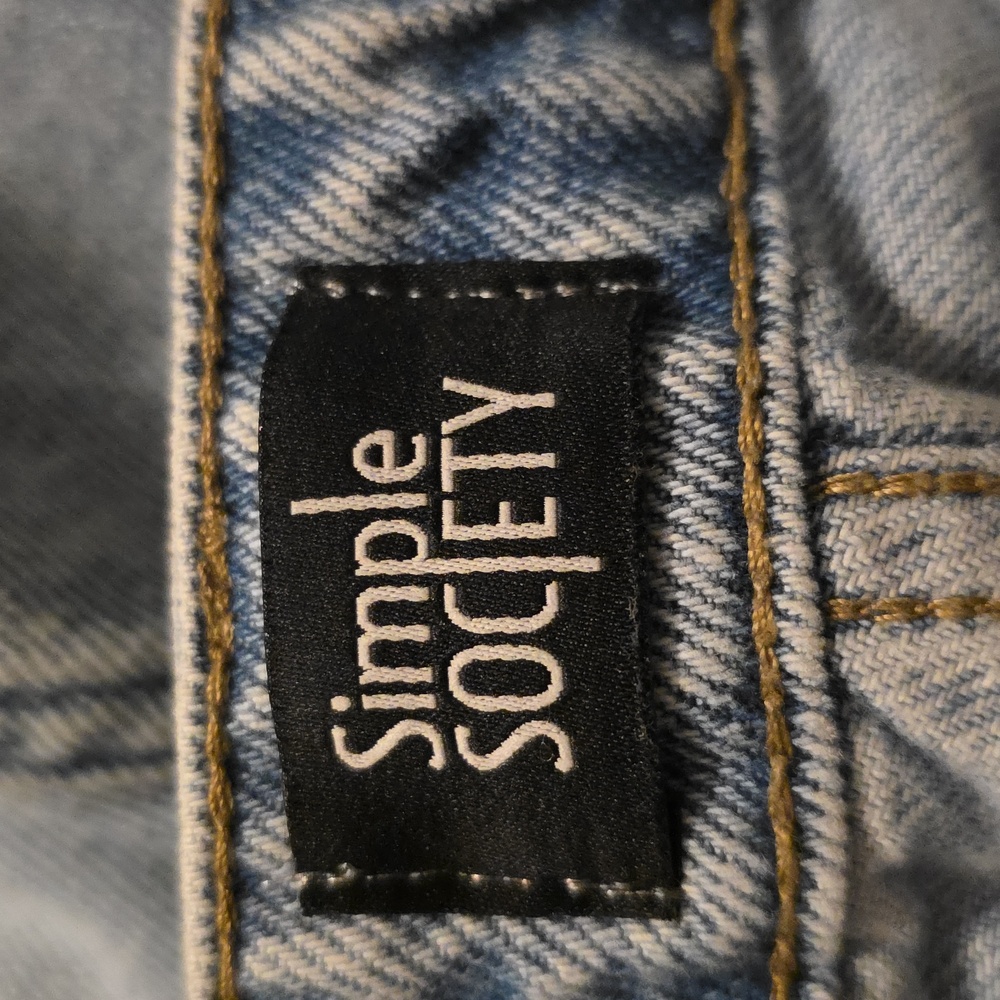 Simple Society Button Fly Distressed Jeans Womens- size 11/30- NWOT - Picture 3 of 4